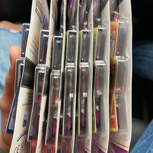 Pokemon TCG: Scarlet and Violet Surging Sparks x1 Booster  Pokémon card booster packs